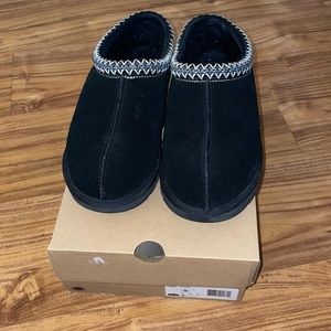 Women UGG Tasman size 9